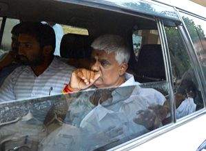 HD Revanna gets temporary relief from court in sexual harassment case - Vimarsana News