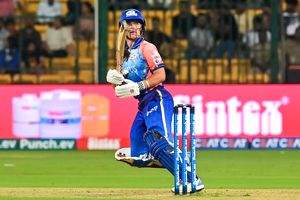 WPl 2024: Amelia Kerr's all-round show helps Mumbai Indians beat Gujarat Giants by five wickets - Vimarsana News
