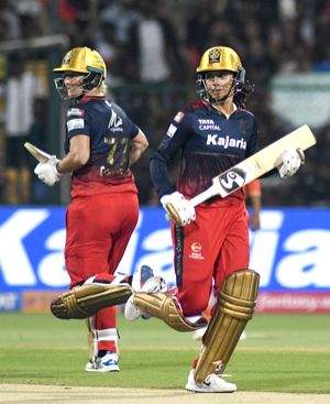 WPL 2024: Clinical bowling helps RCB to easy win against Gujarat Giants - Vimarsana News