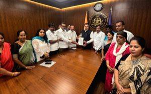 BJP delegation meets DGP, raises concern over Hindus being treated as 'second-class' citizens in K'taka - Vimarsana News
