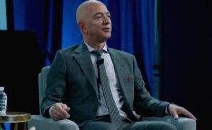Old video of Jeff Bezos banning PowerPoint goes viral, users react - Vimarsana News