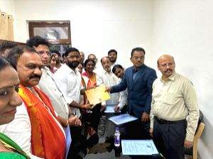 Both Congress candidates elected unopposed to Telangana Council - Vimarsana News