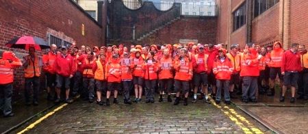 UK's Royal Mail workers stage 2nd strike in pay row - Vimarsana News