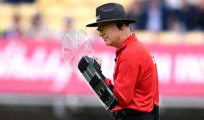 Bruce Oxenford and Paul Wilson to retire from Cricket Australia National Umpires Panel - Vimarsana News