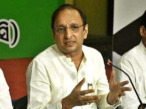 Congress names Sachin Sawant as 'star campaigner' replacing Sanjay Nirupam - Vimarsana News