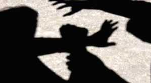Cop suspended in Bengal for roughing up tribal woman - Vimarsana News