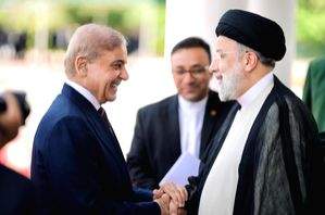 Desperate Pak PM fails to get support on Kashmir issue from Iranian President Raisi - Vimarsana News