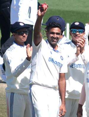 Ashwin reclaims pole position in ICC Test bowling rankings - Vimarsana News