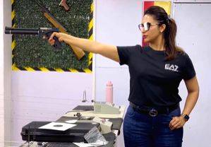 Divyanka opens up about ligament surgery: 'Did aqua physio, learnt pistol shooting' - Vimarsana News