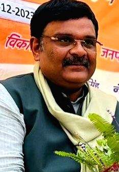 Don't invite SP leaders for consecration ceremony: BJP MP - Vimarsana News