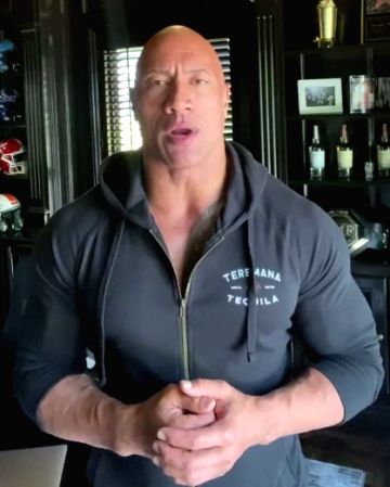 Dwayne Johnson regrets not reconciling with his father before he passed away - Vimarsana News