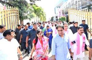 First show of strength by BRS after losing power - Vimarsana News