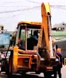 SP seeks relief for Ayodhya residents against bulldozer - Vimarsana News