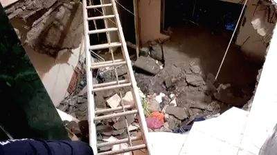Four of family hurt in Mumbai house crash, 11 rescued - Vimarsana News