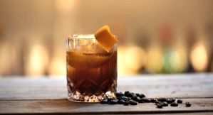 Futuristic innovations changing the whisky market in 2024 - Vimarsana News