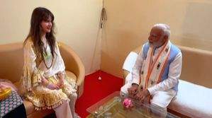 German singer Cassandra Mae croons song in praise of Lord Krishna for PM Modi - Vimarsana News