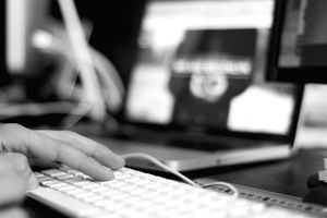 Global PC market down again in 2023, unparalleled in industry's history - Vimarsana News