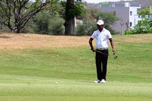 Gurgaon Open: M Dharma fires 67 for two-shot lead on penultimate day - Vimarsana News