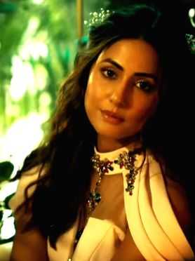 Hina Khan on her debut single 'Barsaat Aa Gayi': The entire experience was surreal - Vimarsana News