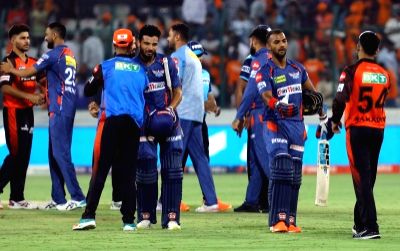 IPL 2023: Unruly section of Hyderabad crowd interrupts SRH-LSG match after umpiring error - Vimarsana News