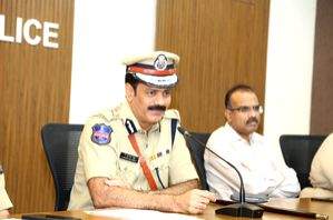 Hyderabad's new police chief tells drug gangs to pack off - Vimarsana News