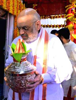 Banking on PM Modi, BJP eyes big gains in Telangana, but is in disarray in AP - Vimarsana News