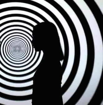 Miscreants hypnotize woman in Patna, rob her ornamments - Vimarsana News