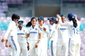 IND W v ENG W: India claim two wickets before lunch after posting 428 in first innings - Vimarsana News