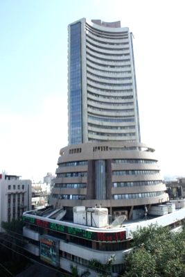 High investor risk appetite leads to massive inflows into small cap funds - Vimarsana News