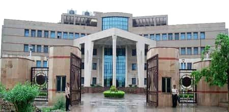 Delhi HC rejects plea against changes in IIM Director eligibility criteria - Vimarsana News