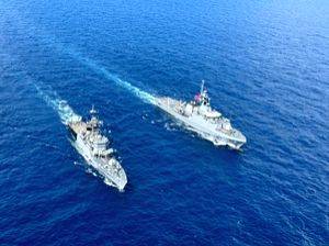 Navy rescues hijacked fishing vessel, saves crew & 19 Pakistanis - Vimarsana News