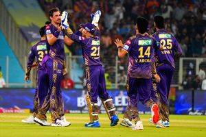 IPL 2024: Starc's three-wicket haul restricts Hyderabad to 159 against KKR in Qualifier 1 - Vimarsana News