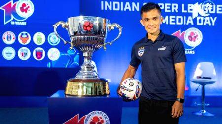 ISL 2023-24: Race for playoff spots intensify with rejuvenated Jamshedpur FC hosting Bengaluru FC - Vimarsana News