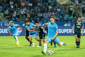ISL 2023-24: Vikram Partap's hat-trick seals emphatic win for Mumbai City FC - Vimarsana News