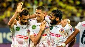 ISL: East Bengal FC get the better of Kerala Blasters FC in six-goal thriller - Vimarsana News