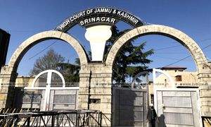 J&K HC ends 'discrimination' against PoJK refugees settled outside UT - Vimarsana News