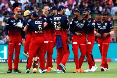 IPL 2023: RCB thumps RR by 112-run to keep playoffs hope alive (Ld) - Vimarsana News