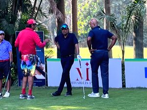 Kapil Dev, Amit Luthra attend Invitational Fundraiser Golf Tournament in Mumbai - Vimarsana News