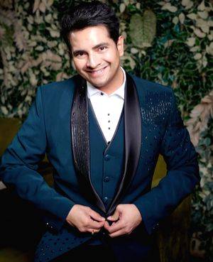 Karan Mehra reveals onscreen mantra: Be the 'sponge' - Vimarsana News