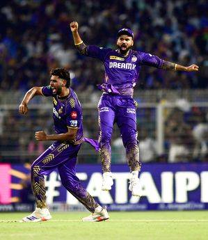 IPL 2024: Iyer, Salt, Russell star as KKR survive Karn scare to beat RCB by one run (ld) - Vimarsana News