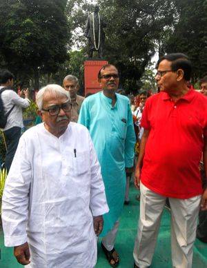 Left Front announces two more LS candidates in West Bengal - Vimarsana News