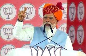 Ensure 'Mission 370' at booth level, make beneficiary reels viral: PM Modi tells BJP Karyakartas from K'taka - Vimarsana News