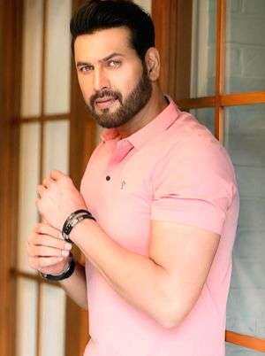 Last seen in 'Gadar 2', Rumi Khan plays UP cop in Anil Sharma directorial 'Journey' - Vimarsana News