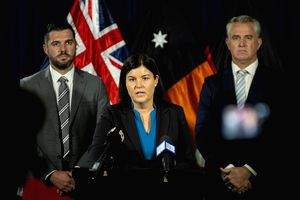Leader of Australia's Northern Territory resigns over shares scandal - Vimarsana News
