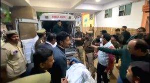 Lucknow: Anti-demo vehicle in CM Yogi's convoy meets with accident; 11 injured - Vimarsana News