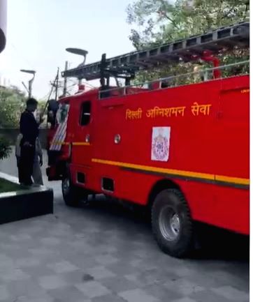 Fire breaks out in west Delhi multiplex - Vimarsana News