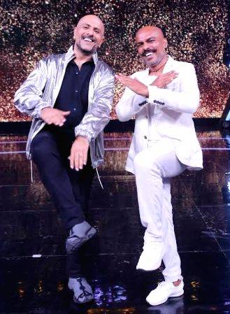 'Malhari' hitmakers Prashant Ingole, Vishal Dadlani reunite for sports anthem 'India India' - Vimarsana News