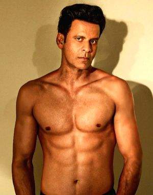 Manoj Bajpayee shares picture of his washboard abs, 'GoW' director Anurag calls him 'Chuppe Rustom' - Vimarsana News