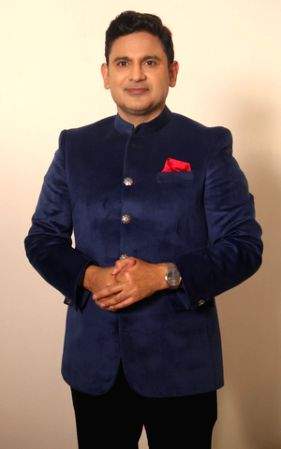Manoj Muntashir reveals tune of 'Tere Liye' was created using rejected melodies of Madan Mohan - Vimarsana News
