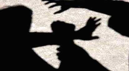 Married man held captive for 4 days, thrashed by girlfriend's family members in Bihar - Vimarsana News